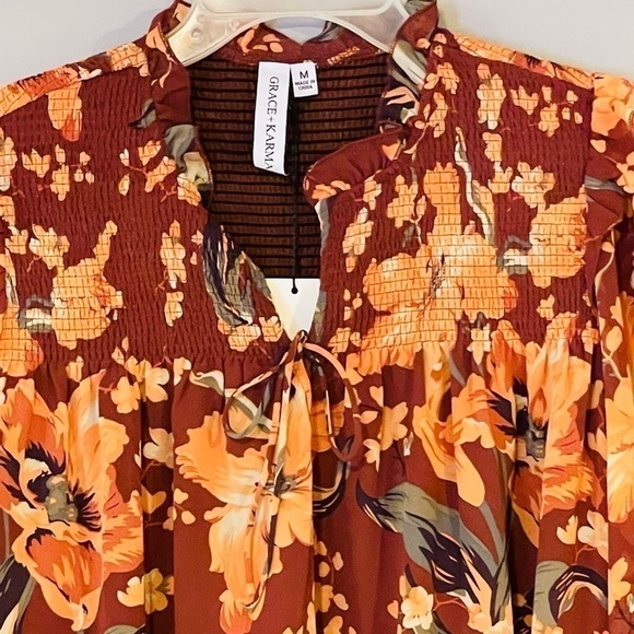 NWT Grace + Karma floral blouse color burgundy, gray, cream and apricot size M - Picture 2 of 8